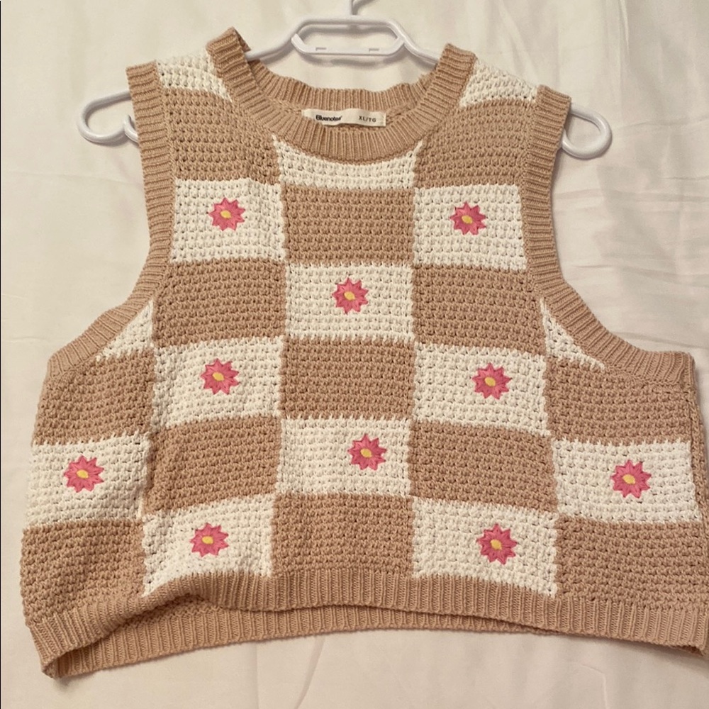 Bluenotes Beige and White Checkered Sweater Vest